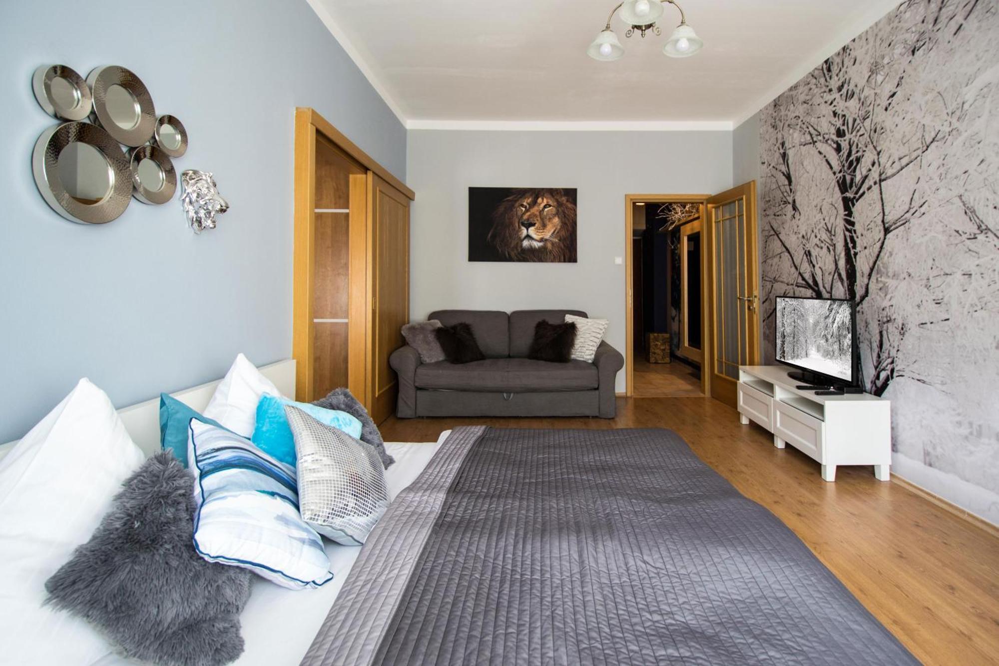Main Prague Square Apartments Sauna And Fireplace מראה חיצוני תמונה