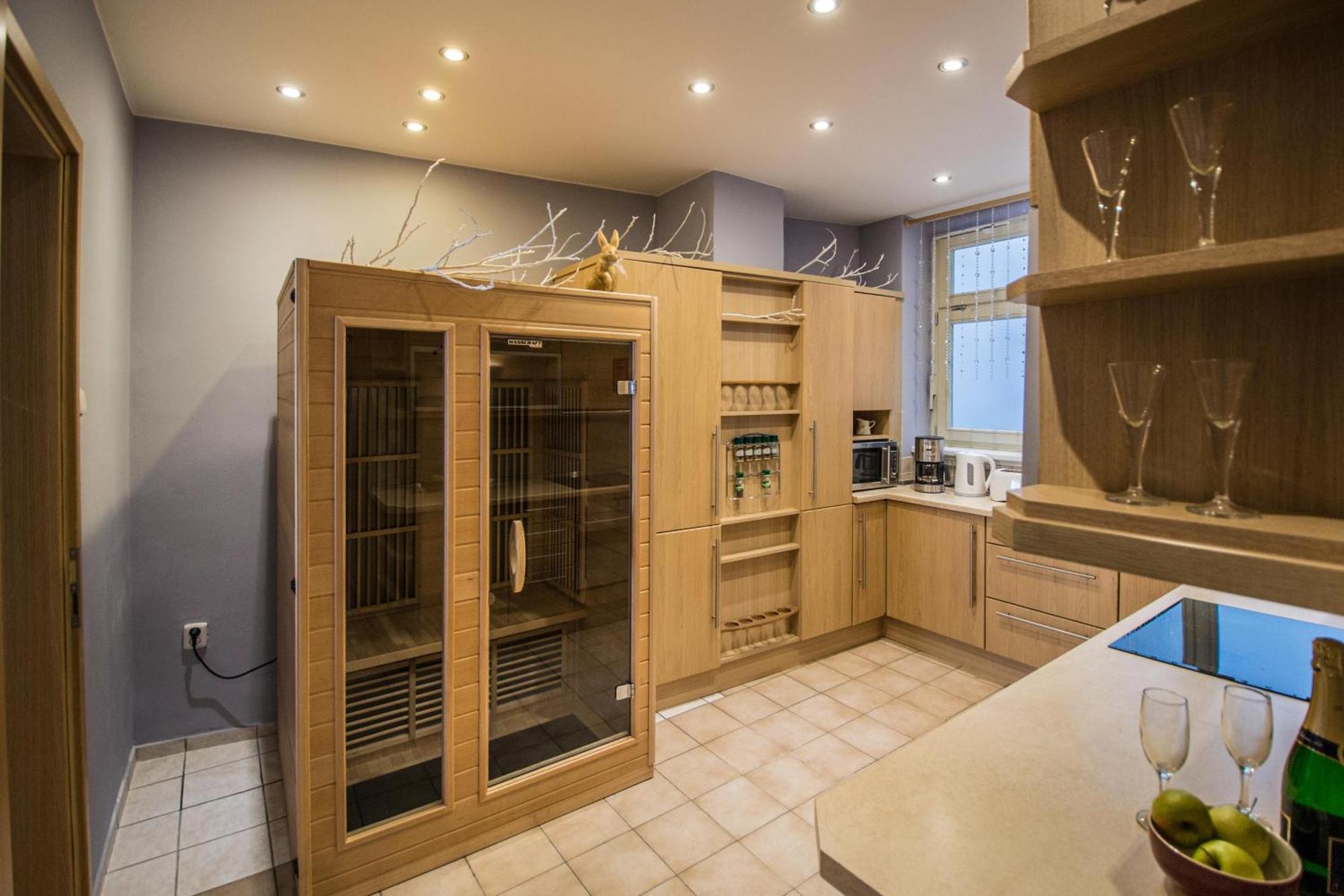 Main Prague Square Apartments Sauna And Fireplace מראה חיצוני תמונה