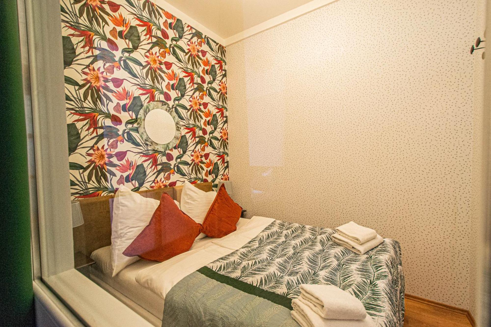 Main Prague Square Apartments Sauna And Fireplace מראה חיצוני תמונה