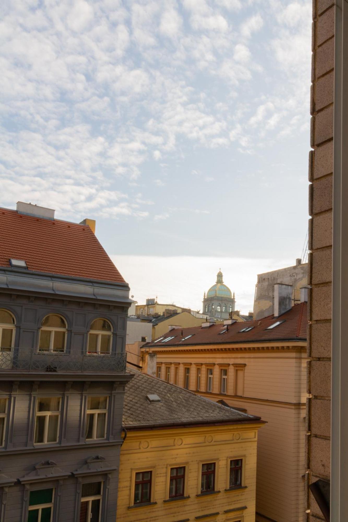 Main Prague Square Apartments Sauna And Fireplace מראה חיצוני תמונה